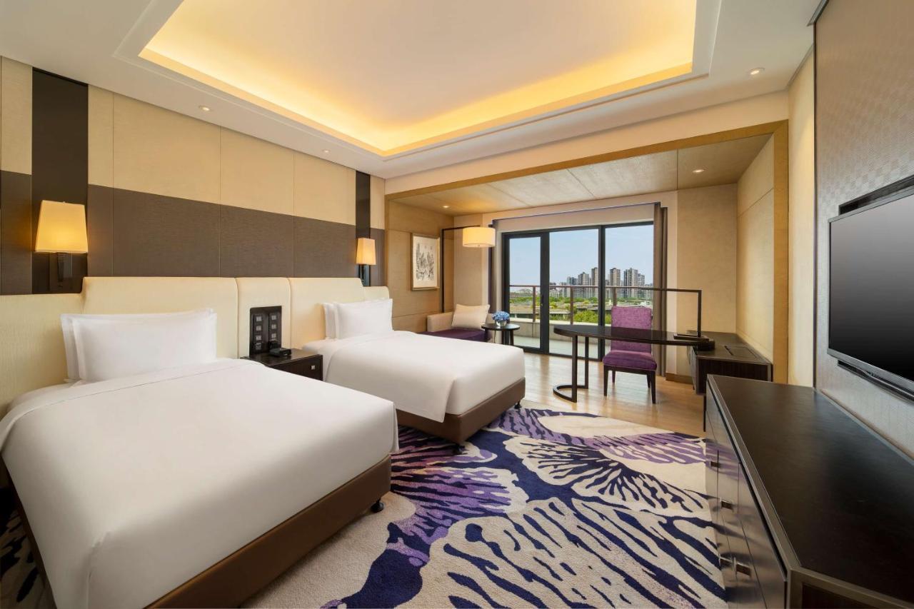 Radisson Blu Hotel Wuhan Etd Zone Eksteriør bilde
