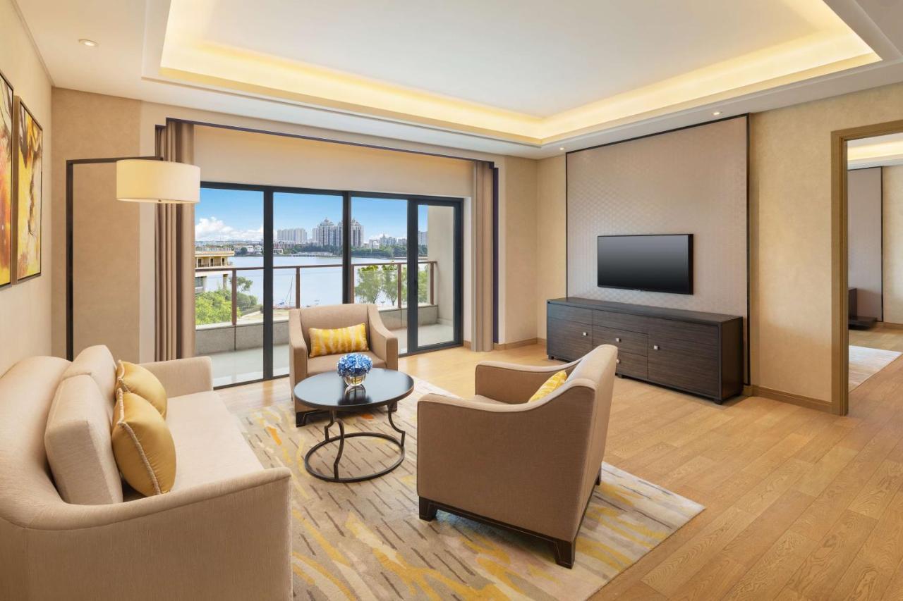 Radisson Blu Hotel Wuhan Etd Zone Eksteriør bilde