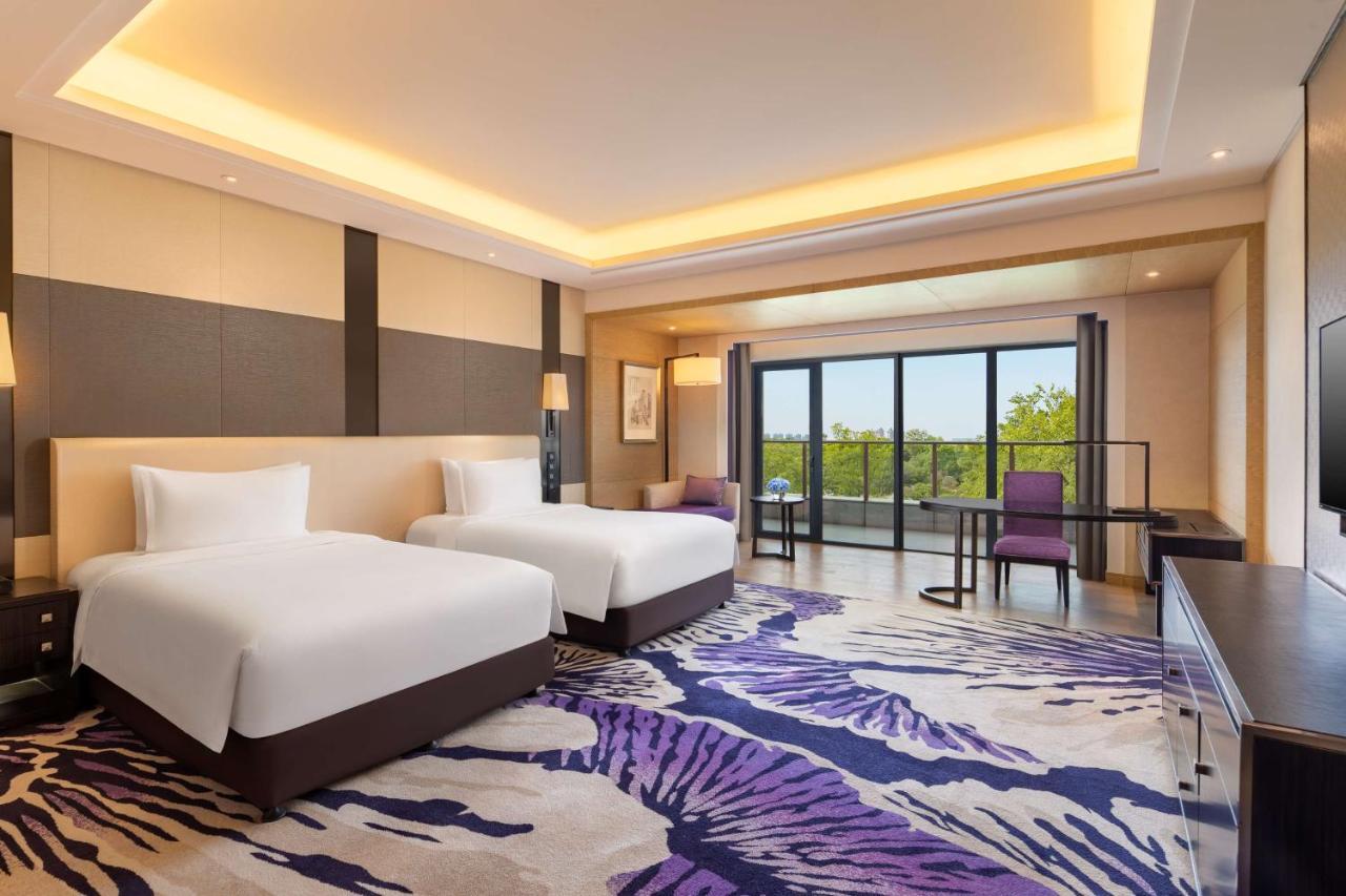 Radisson Blu Hotel Wuhan Etd Zone Eksteriør bilde