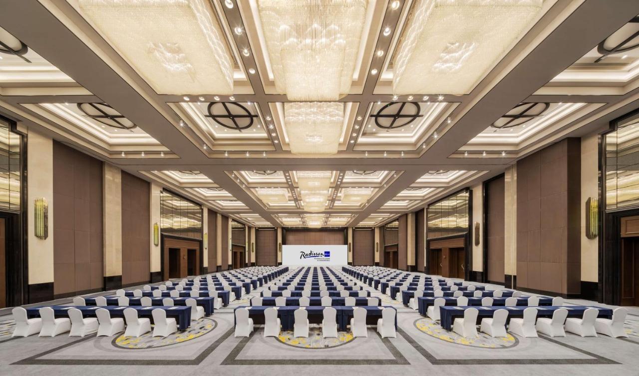 Radisson Blu Hotel Wuhan Etd Zone Eksteriør bilde