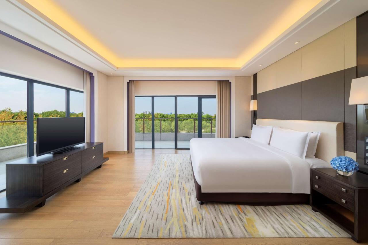 Radisson Blu Hotel Wuhan Etd Zone Eksteriør bilde