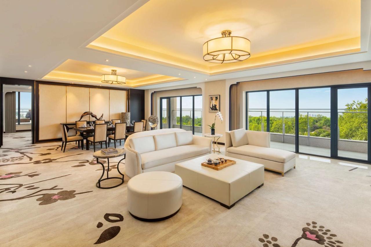 Radisson Blu Hotel Wuhan Etd Zone Eksteriør bilde