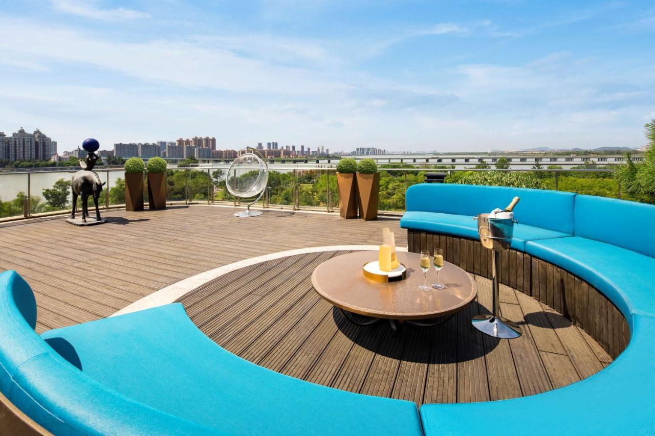 Radisson Blu Hotel Wuhan Etd Zone Eksteriør bilde