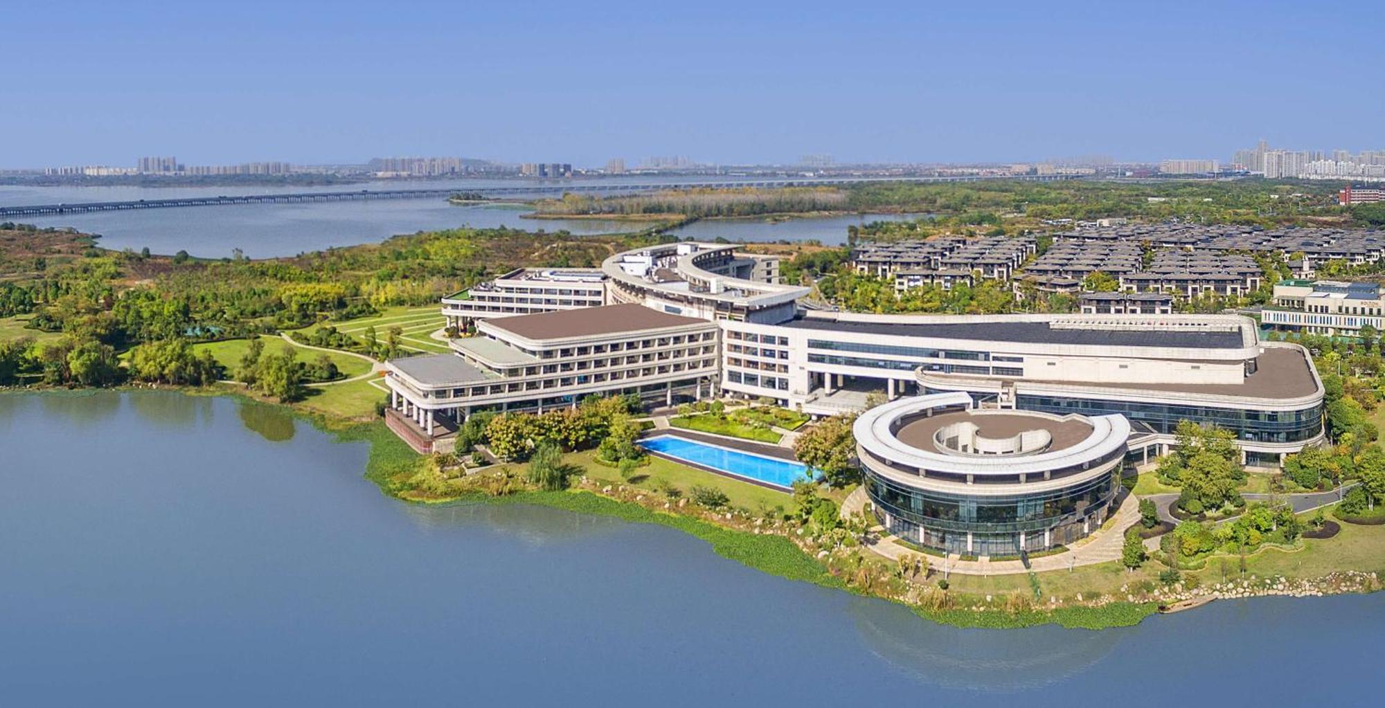 Radisson Blu Hotel Wuhan Etd Zone Eksteriør bilde